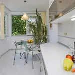 Comfortable Laura Lapad With Garage *
